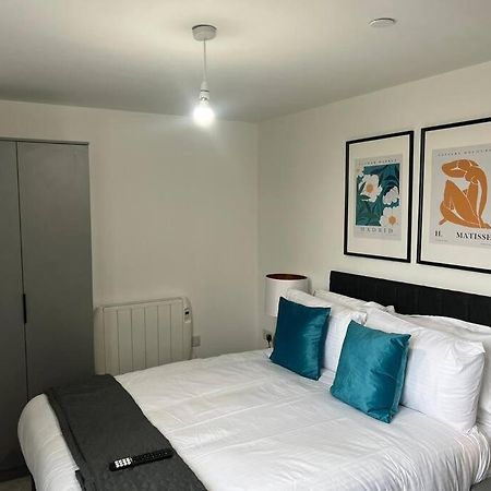 Luxury 2 Bed 2 Bath Flat Near Old Trafford Διαμέρισμα Μάντσεστερ Εξωτερικό φωτογραφία