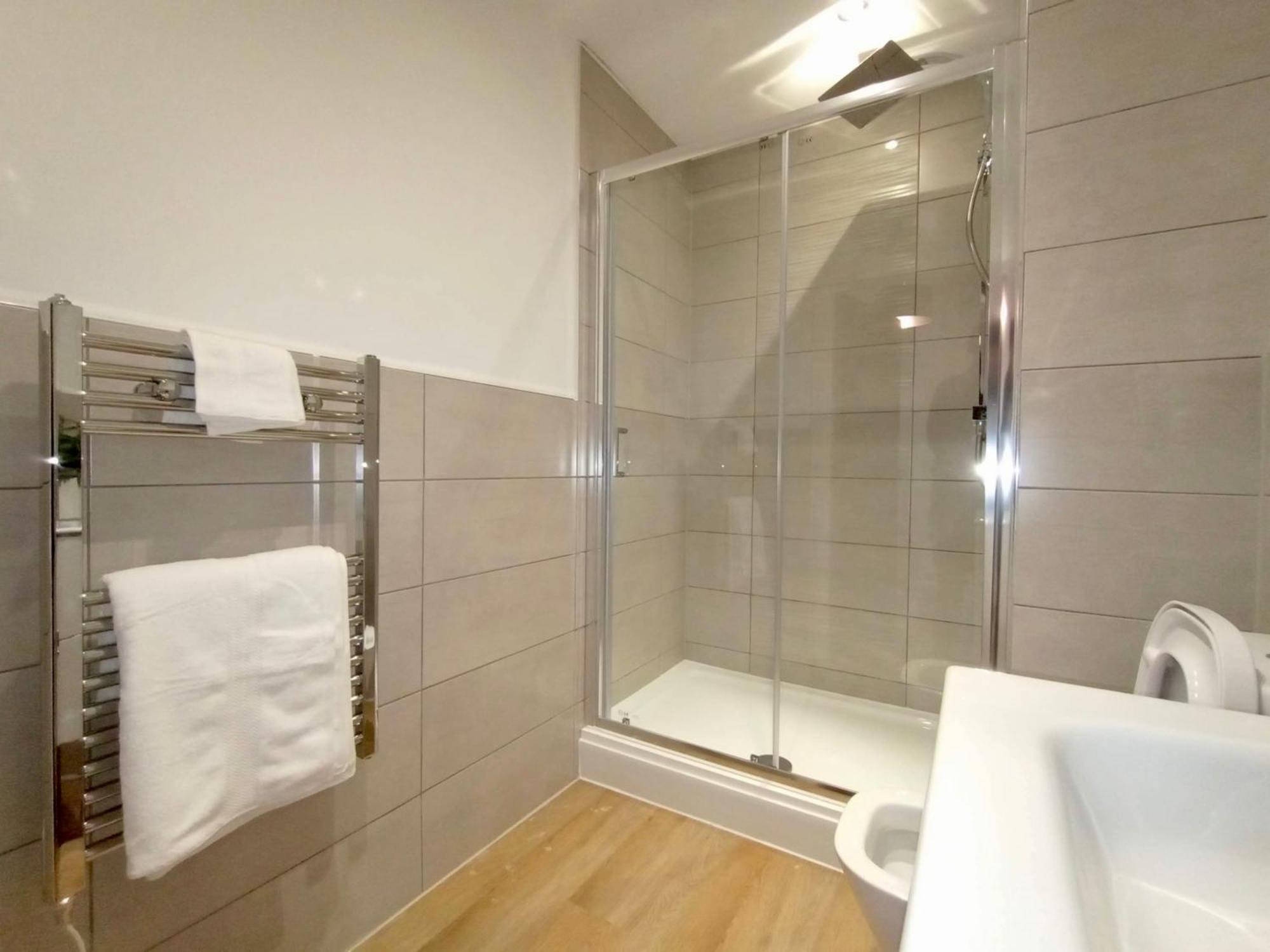 Luxury 2 Bed 2 Bath Flat Near Old Trafford Διαμέρισμα Μάντσεστερ Εξωτερικό φωτογραφία