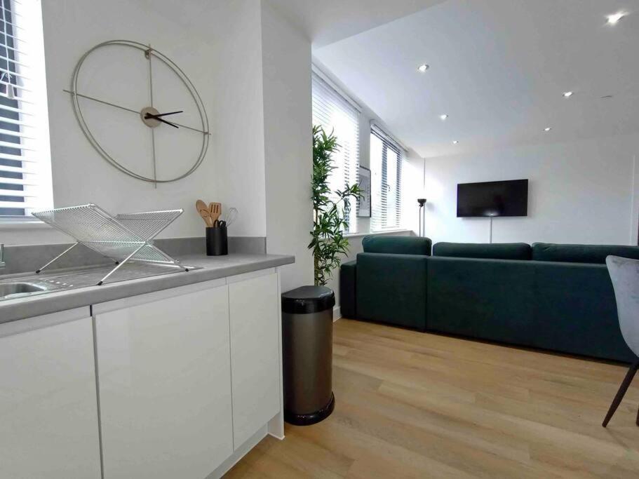 Luxury 2 Bed 2 Bath Flat Near Old Trafford Διαμέρισμα Μάντσεστερ Εξωτερικό φωτογραφία